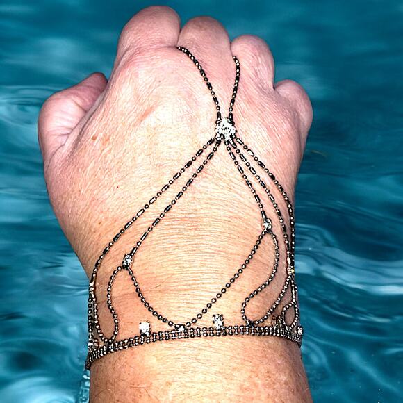 Rhinestone Silver-Tone Chain Hand Chain Link Finger Ring Bracelet! - Picture 1 of 14